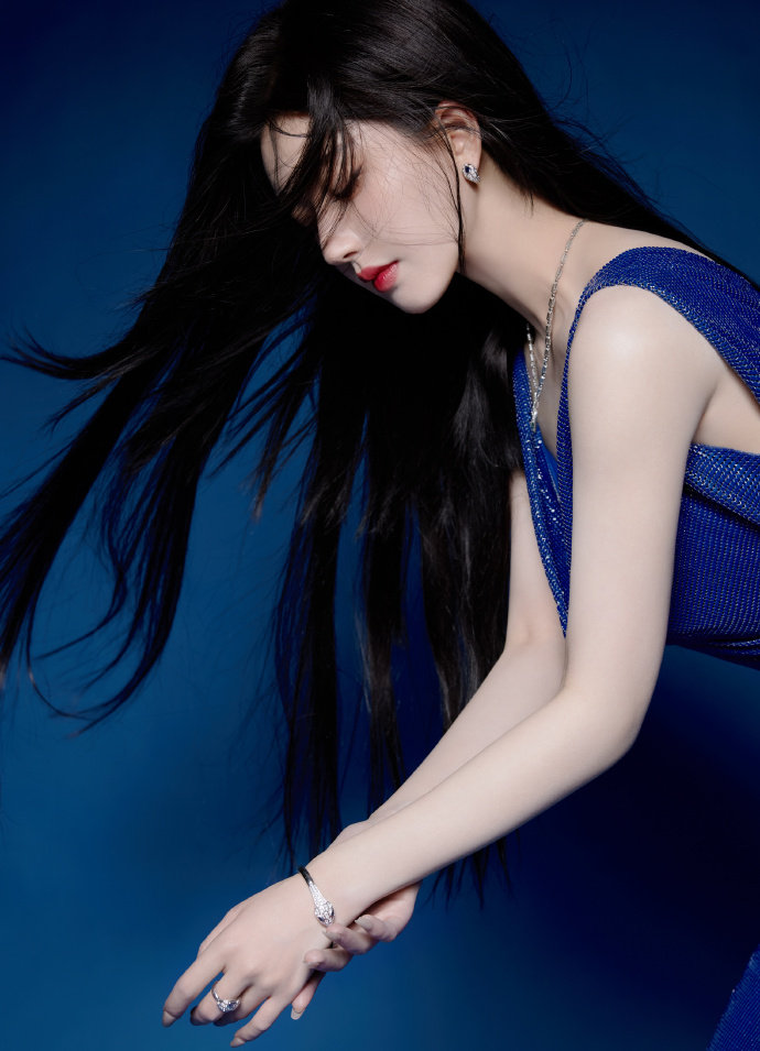 成品人入口免费无线看VAG旗舰厅app91(图1)